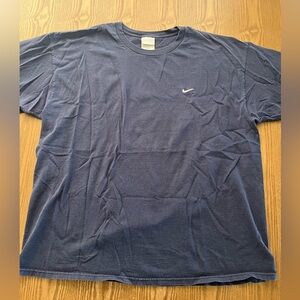 Nike Vintage Men's Navy blue  Short Sleeve Tee XXL